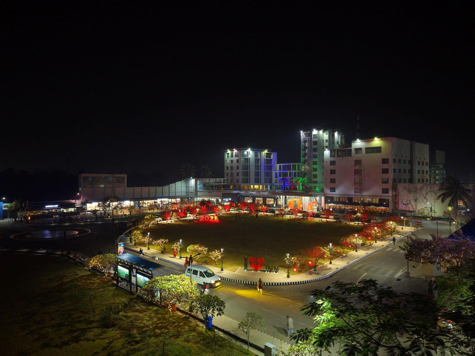 Momo Inn Bogra Exterior photo